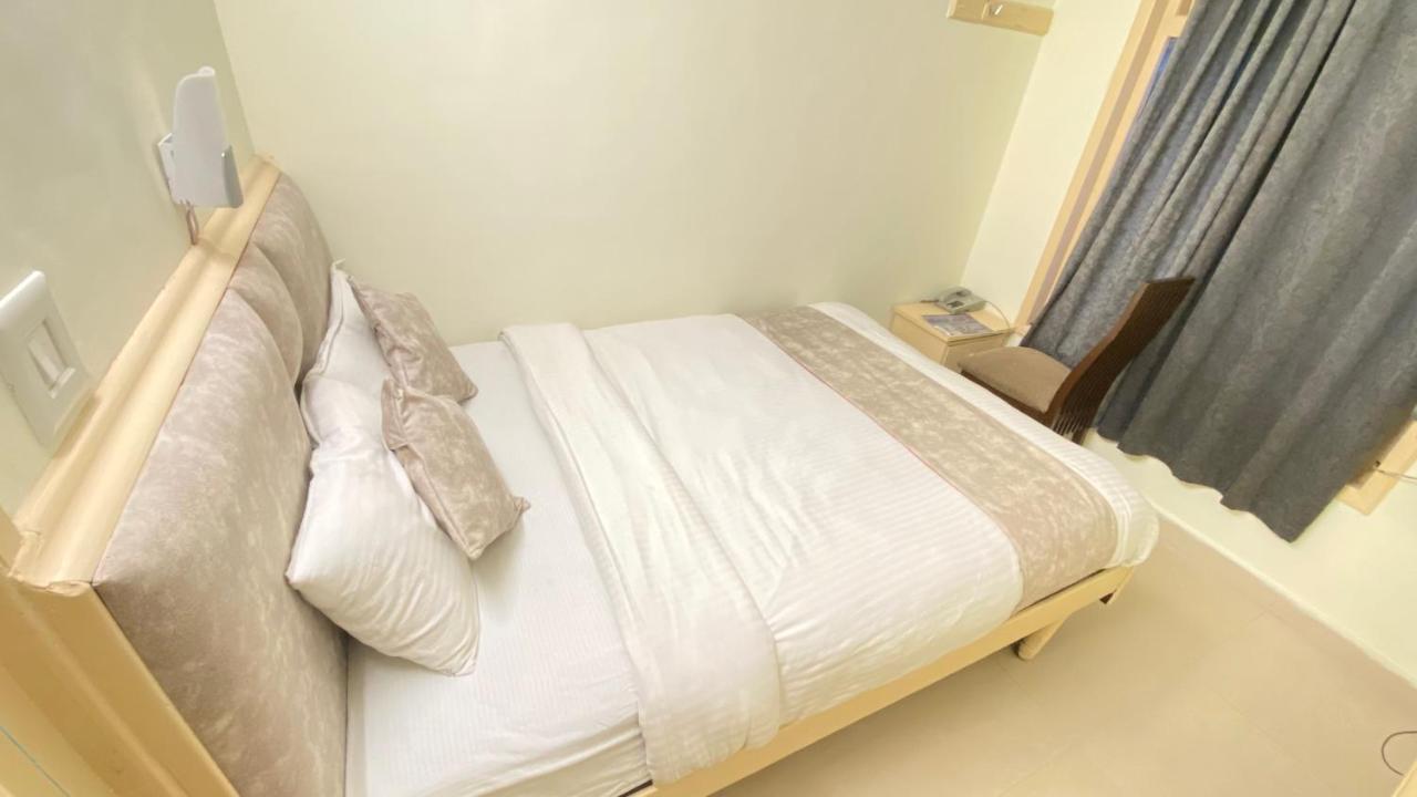 Hotel Meadows Manali Bagian luar foto