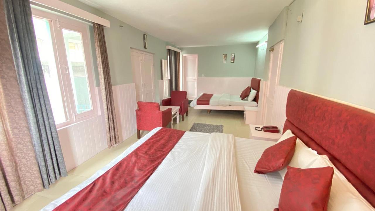 Hotel Meadows Manali Bagian luar foto