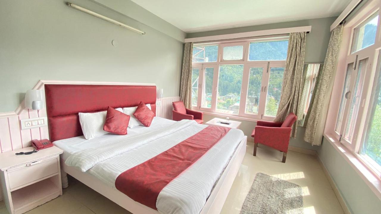 Hotel Meadows Manali Bagian luar foto