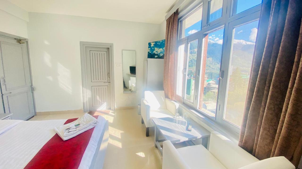 Hotel Meadows Manali Bagian luar foto