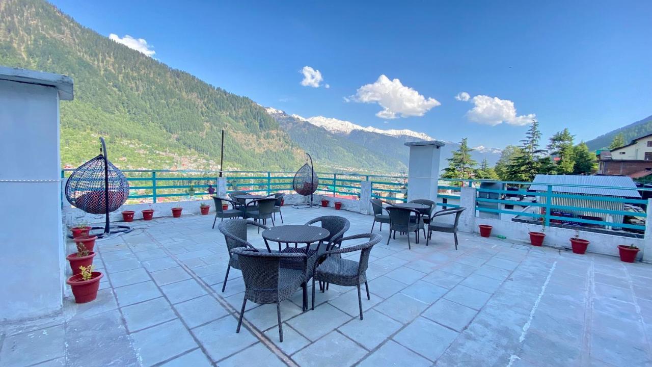 Hotel Meadows Manali Bagian luar foto
