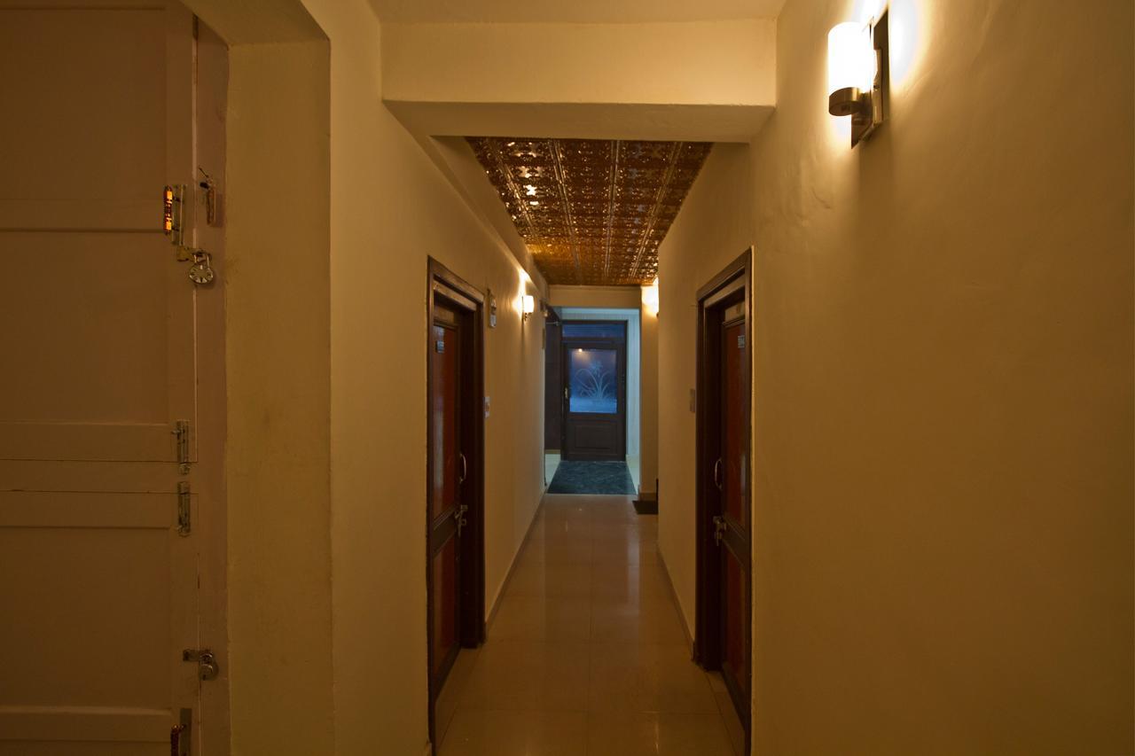 Hotel Meadows Manali Bagian luar foto